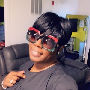 Meet your Posher, Tanesha